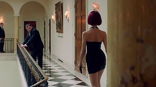 Приваблива темноволоса Азіатська сучка Сінді Старфолл трахкає раком з еротика на вулиці власником Бі-бі-сі
